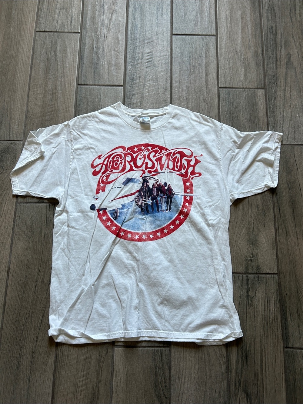 Aerosmith White Short Sleeve Graphic Tee with Red Ring Print
